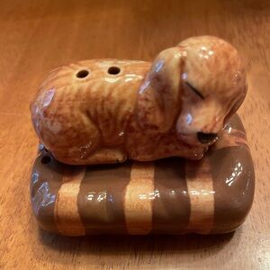 New mini salt pepper shakers sleeping dog on dog bed cozy floppy ear blond gold
